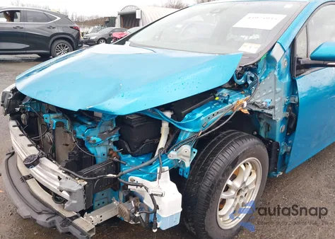 2017 Toyota Prius Prime Advanced из США, поврежденный, VIN JTDKARFP9H3000717